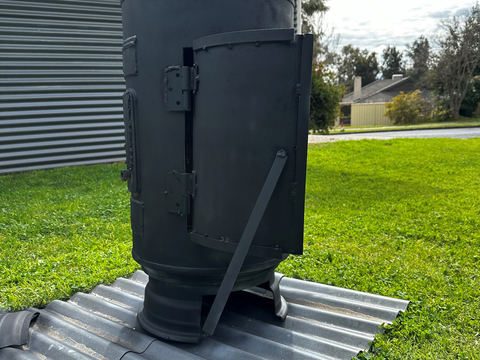 Raptor on industrial objects